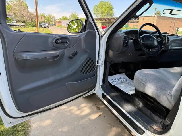 2004 Ford F-150 XL