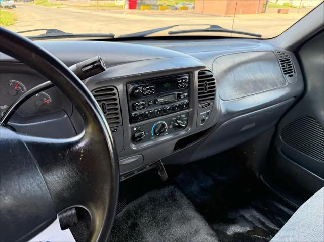 2004 Ford F-150 XL