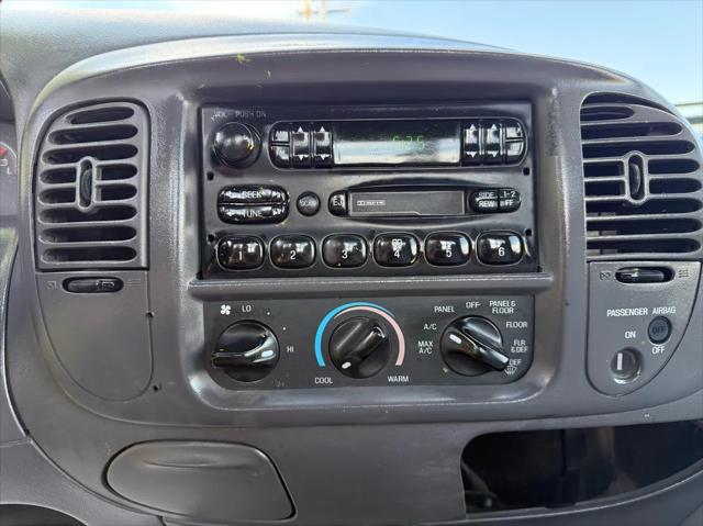 2004 Ford F-150 XL