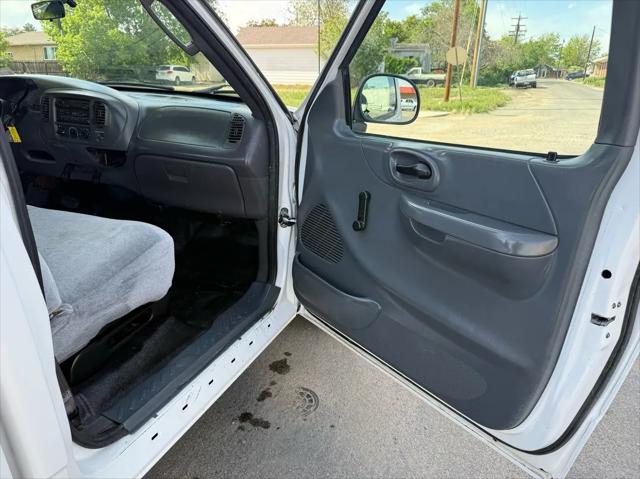 2004 Ford F-150 XL