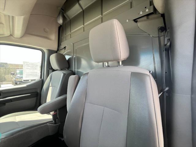 2021 Nissan 2500 S High Roof V6