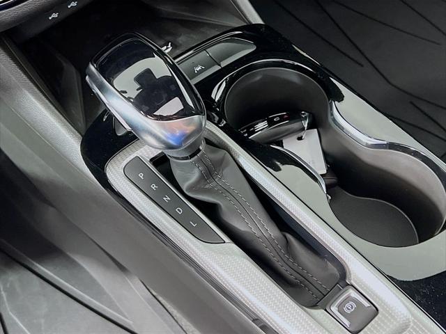 2025 Buick NV Avenir FWD