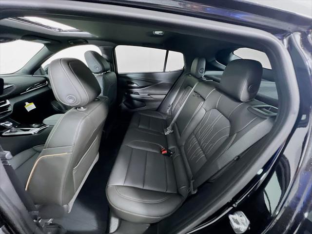 2025 Buick NV Avenir FWD