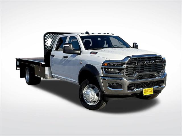 2025 RAM 5500 Chassis RAM 5500 TRADESMAN CHASSIS CREW CAB 4X4 84 CA