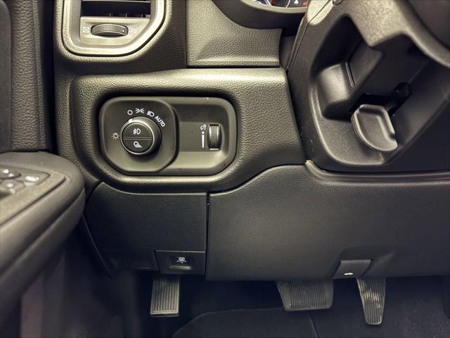 2025 Ram 3500 Tradesman Regular Cab 4x4 8' Box