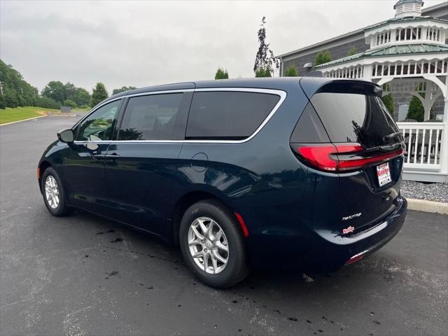 2025 Chrysler Pacifica PACIFICA SELECT