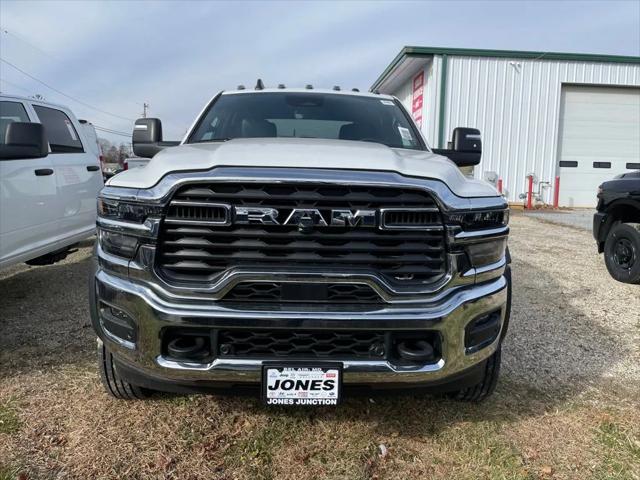 2025 RAM Ram 4500 Chassis Cab RAM 4500 TRADESMAN CHASSIS CREW CAB 4X4 84 CA