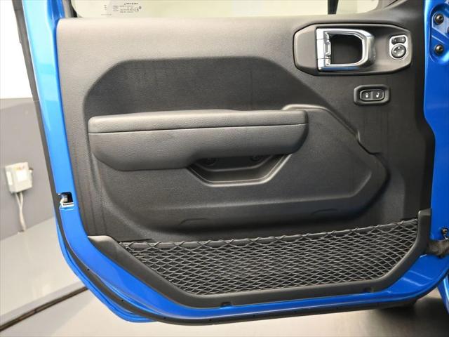 2025 Jeep Wrangler 4-Door Summit 4x4