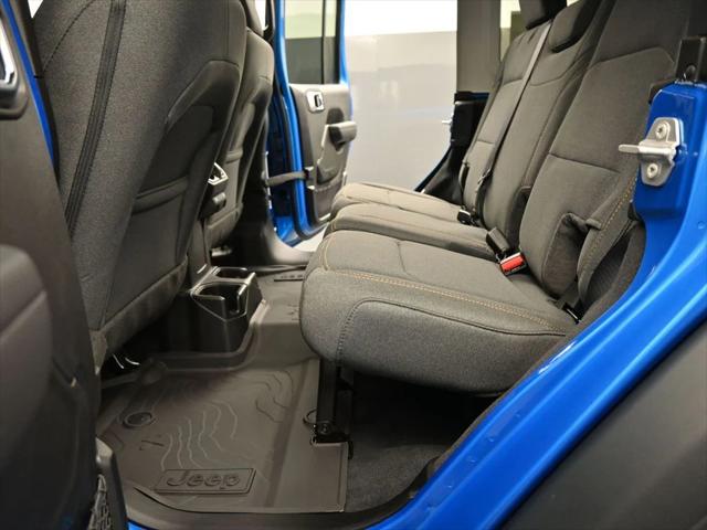 2025 Jeep Wrangler 4-Door Summit 4x4