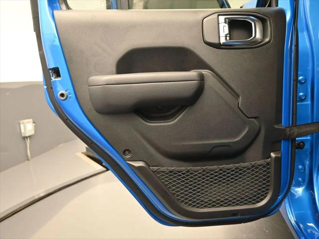 2025 Jeep Wrangler 4-Door Summit 4x4