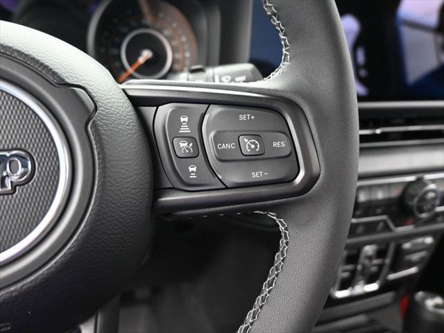 2025 Jeep Wrangler 4-Door Summit 4x4
