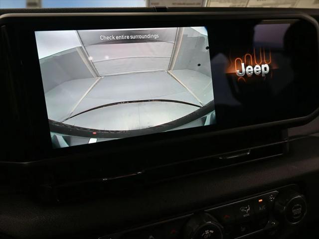 2025 Jeep Wrangler 4-Door Summit 4x4