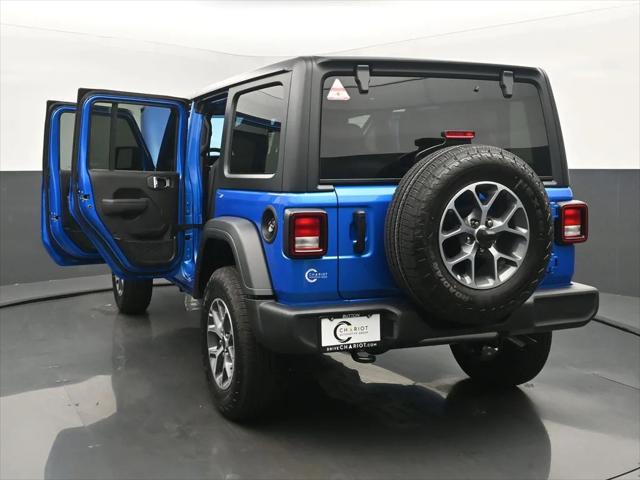 2025 Jeep Wrangler 4-Door Summit 4x4