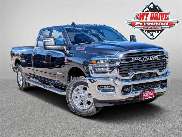 2025 RAM Ram 3500 RAM 3500 BIG HORN CREW CAB 4X4 8 BOX