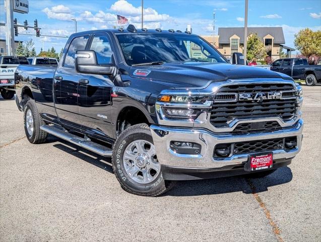 2025 RAM Ram 3500 RAM 3500 BIG HORN CREW CAB 4X4 8 BOX