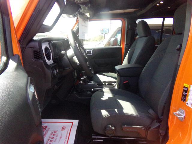 2025 Jeep Wrangler 4-Door Summit 4x4