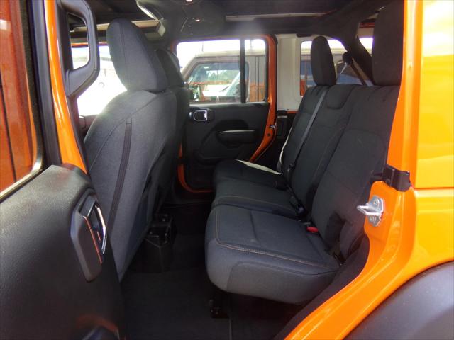 2025 Jeep Wrangler 4-Door Summit 4x4