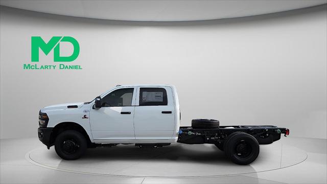 2025 RAM Ram 3500 Chassis Cab RAM 3500 TRADESMAN CREW CAB CHASSIS 4X4 60 CA