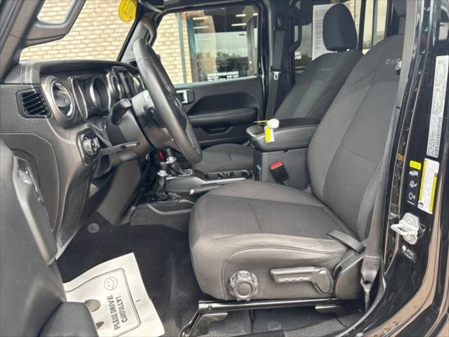 2023 Jeep Gladiator Overland 4x4