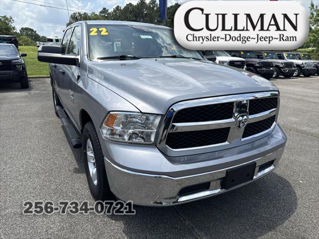 2022 RAM 1500 Classic SLT Crew Cab 4x4 57 Box