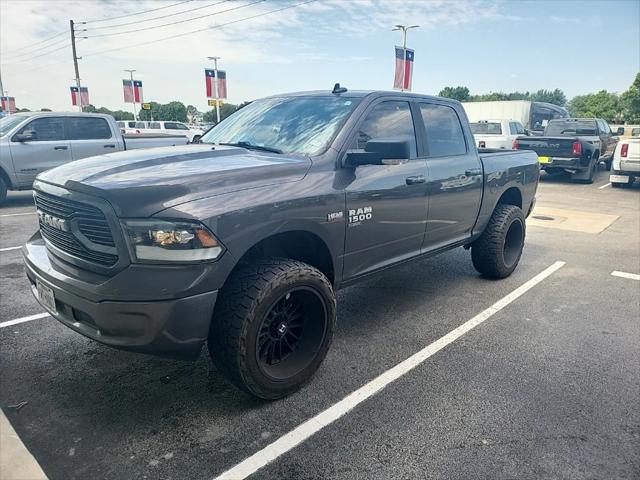2020 RAM 1500 Classic SLT Crew Cab 4x4 57 Box