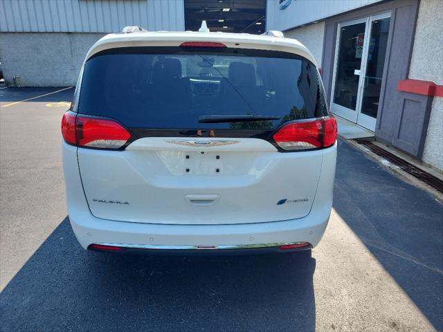 2018 Chrysler Pacifica Hybrid Limited