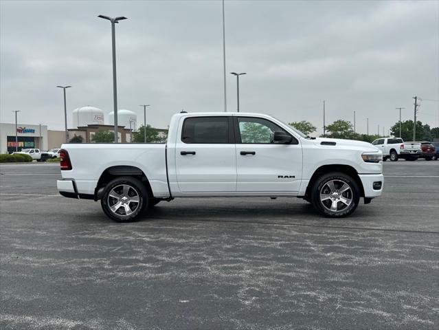 2025 RAM 1500 Tradesman Crew Cab 4x4 57 Box