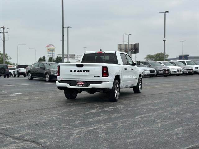 2025 RAM 1500 Tradesman Crew Cab 4x4 57 Box