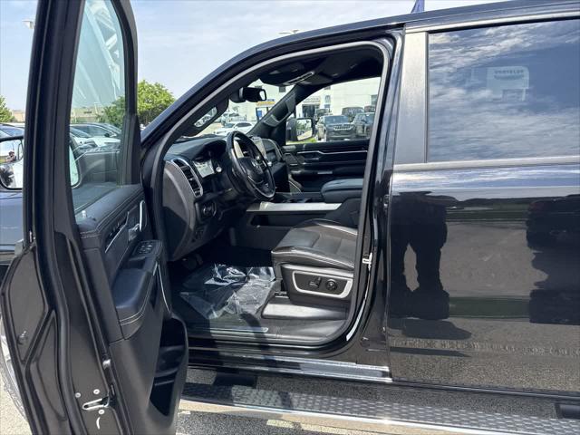2019 RAM 1500 Laramie Crew Cab 4x4 57 Box