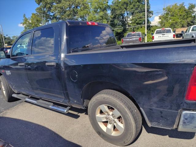 2018 RAM 1500 Big Horn Crew Cab 4x4 57 Box