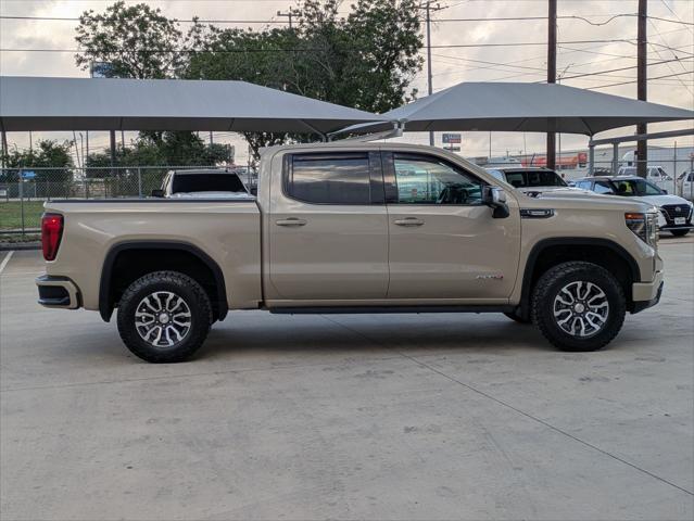 2022 GMC Sierra 1500 4WD Crew Cab Short Box AT4