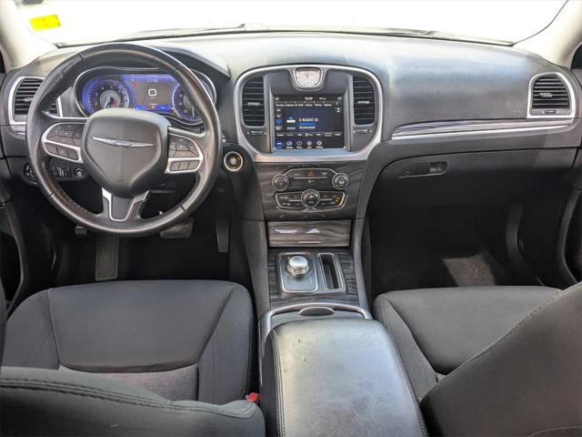 2020 Chrysler 300 Touring