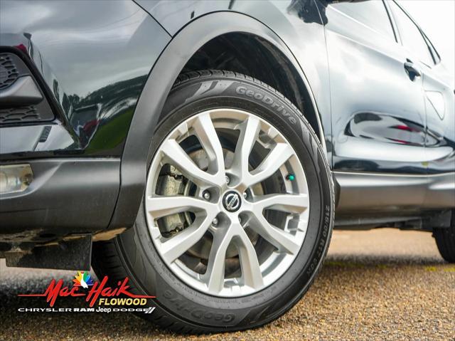 2022 Nissan Rogue Sport SV FWD Xtronic CVT