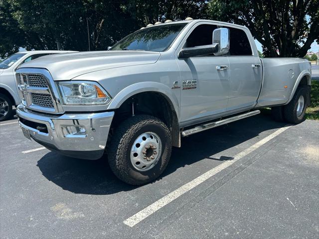2017 RAM 3500 Laramie Crew Cab 4x4 8 Box