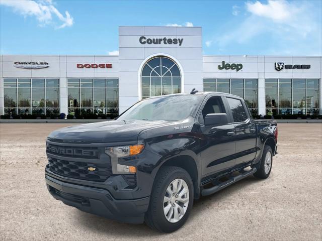 2024 Chevrolet Silverado 1500 4WD Crew Cab Short Bed Custom