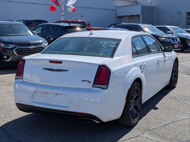 2021 Chrysler 300 300S