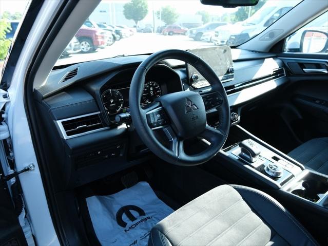 2023 Mitsubishi Outlander PHEV SE S-AWC