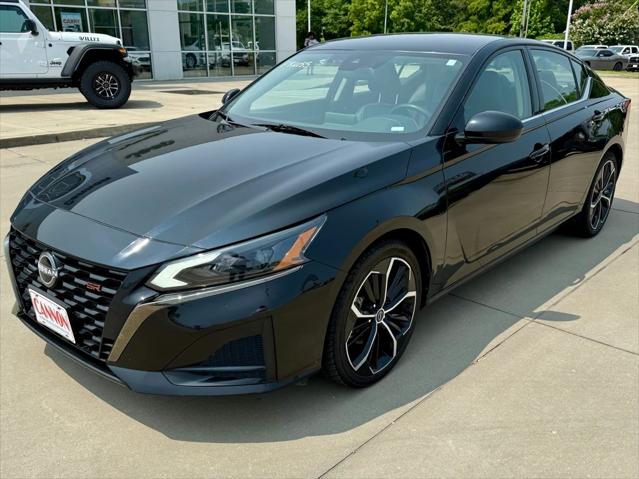 2023 Nissan Altima SR FWD