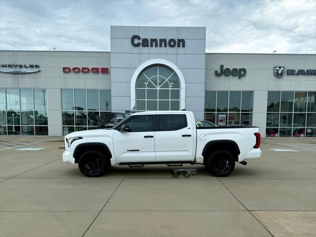 2022 Toyota Tundra SR5