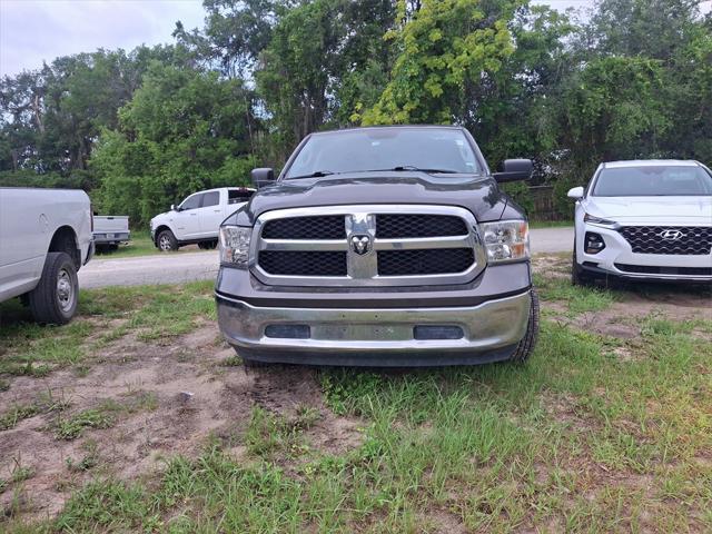 2022 RAM 1500 Classic SLT Crew Cab 4x4 57 Box