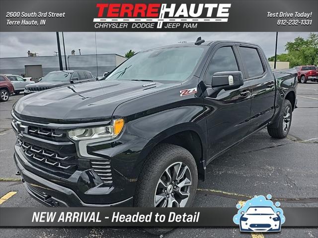 2022 Chevrolet Silverado 1500 4WD Crew Cab Short Bed RST