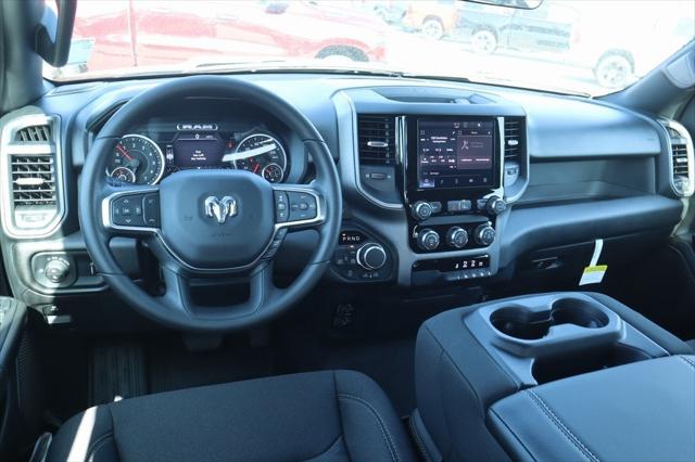 2025 RAM Ram 1500 RAM 1500 WARLOCK CREW CAB 4X4 57 BOX