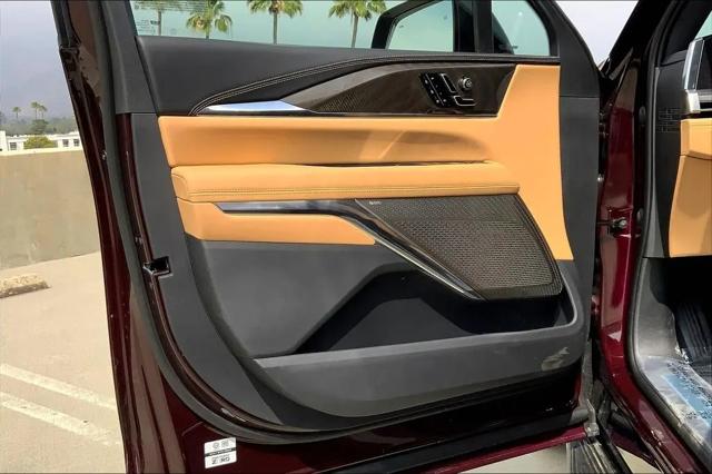 2025 Cadillac Escalade Luxury 2 AWD
