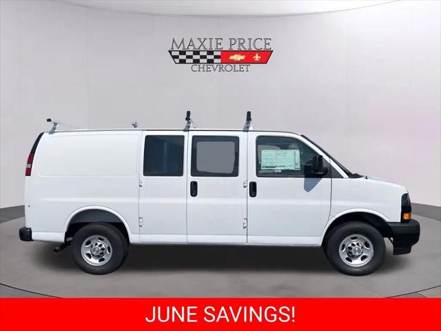 2025 Chevrolet Express Cargo Van RWD 2500 Regular Wheelbase WT