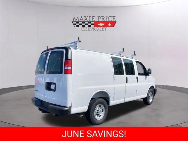 2025 Chevrolet Express Cargo Van RWD 2500 Regular Wheelbase WT