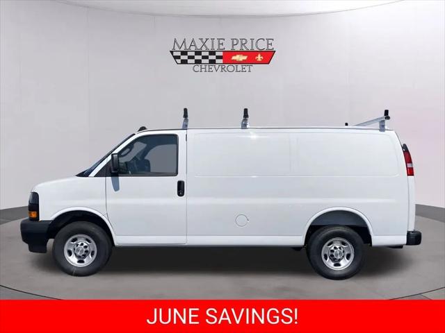 2025 Chevrolet Express Cargo Van RWD 2500 Regular Wheelbase WT
