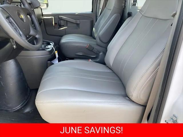 2025 Chevrolet Express Cargo Van RWD 2500 Regular Wheelbase WT