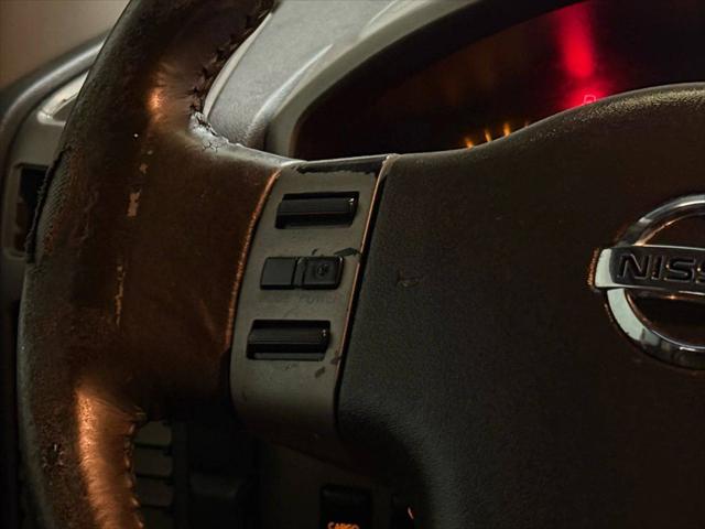 2005 Nissan Titan LE