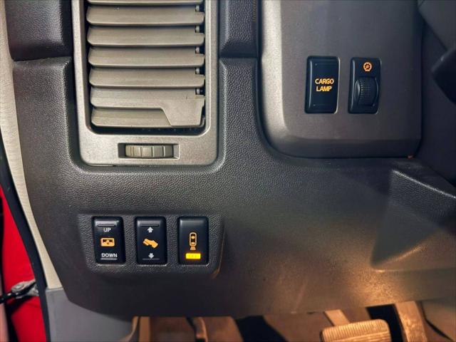 2005 Nissan Titan LE