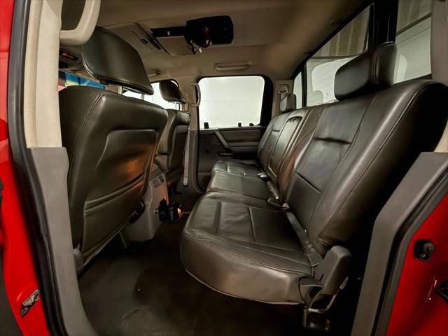 2005 Nissan Titan LE